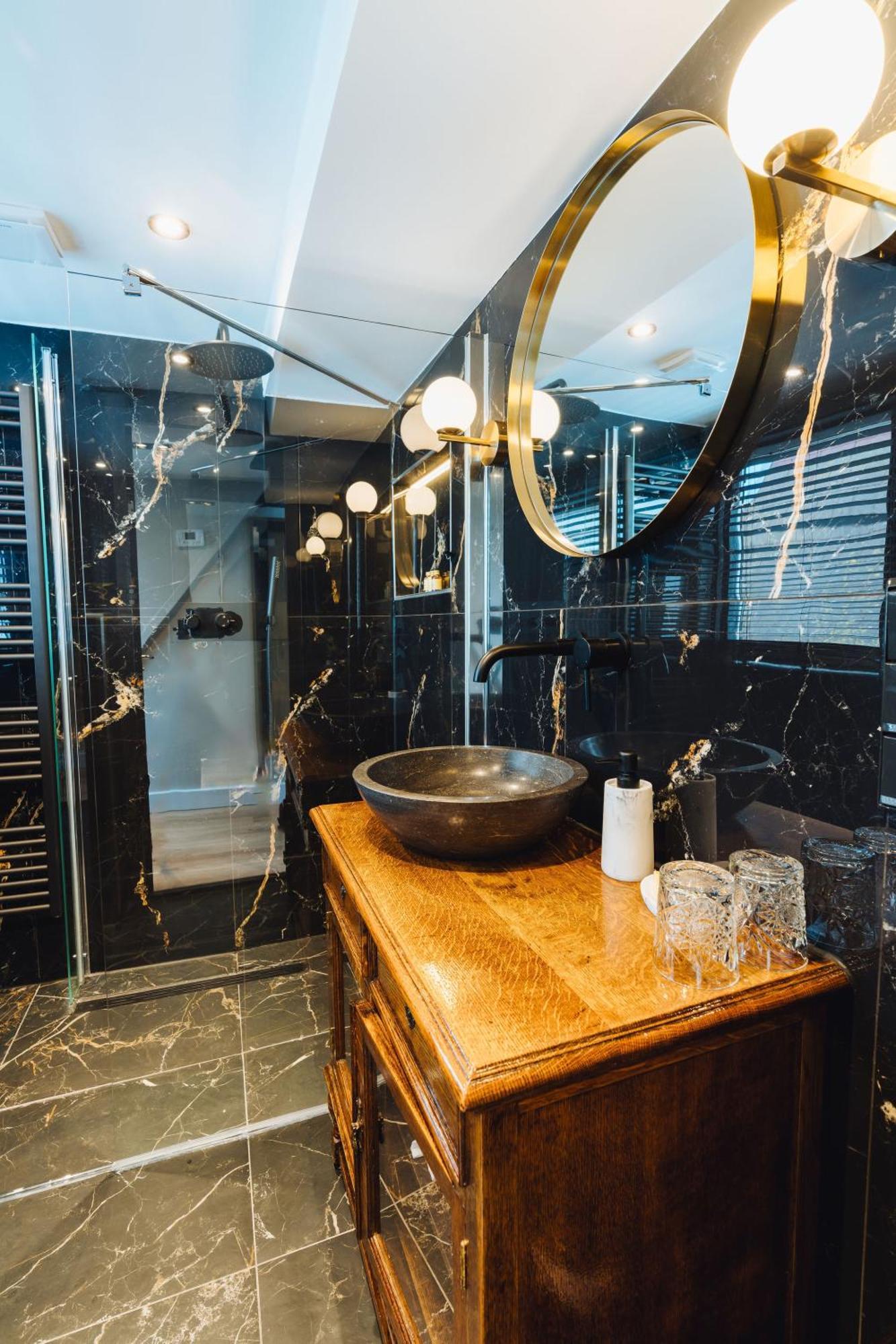 Lok Historics Luxury Art-Inspired Loft In Historic City Centre! 하를렘 외부 사진